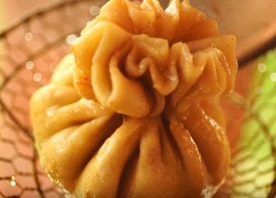 Gătit delicios khinkali prăjiți conform rețetei cu o fotografie.