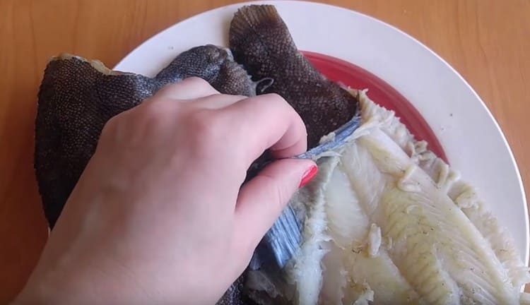 إزالة الجلد من الذبائح.