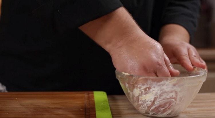 Füllung muss auch gut abgeschlagen werden.