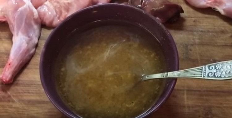 Madlavning hvidløg dressing.