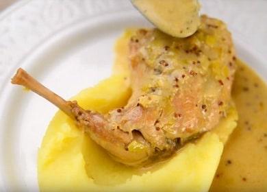 Iepure parfumat într-un sos cremos: gătește conform unei rețete pas cu pas cu o fotografie.