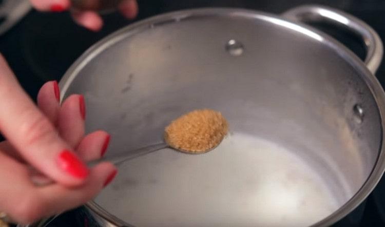 Agora você pode adicionar açúcar à bebida.