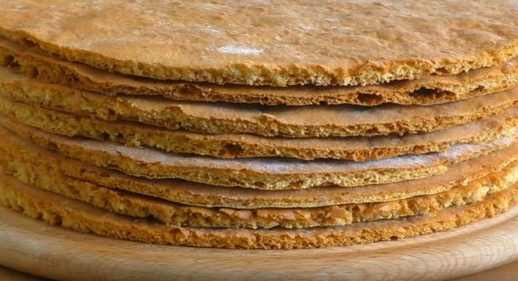 Ebenso backen wir alle Kuchen.