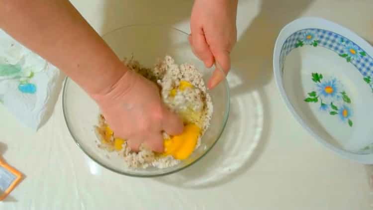 Pro výrobu makarónů smíchejte ingredience