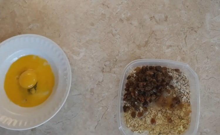 За да запазите масата във формата, добавете към нея три протеина.