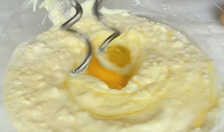 Zadejte vejce po jednom.