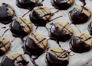 Sablés au glaçage - recette sans œufs