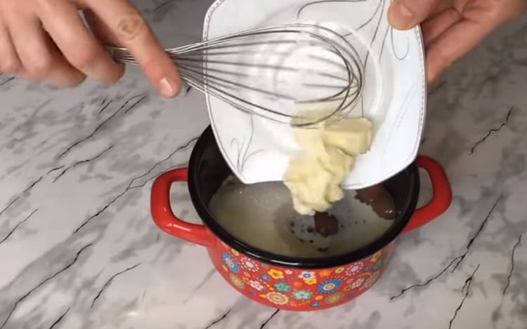 Cooking icing for cookies.