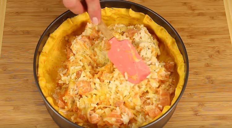 Nous établissons le remplissage et le nivelons.