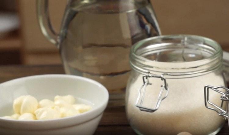 Používáme sýr mozzarella.