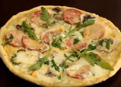 Sosisli lezzetli ev yapımı pizza: adım adım fotoğraflarla pişirme.