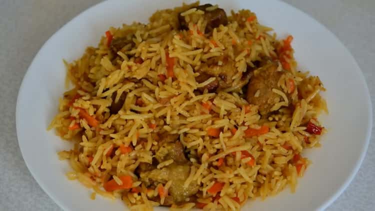 بيلاف في طباخ بطيء حسب وصفة خطوة بخطوة مع الصورة