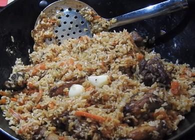 La recette la plus délicieuse pour le pilaf en vrac: cuisiner avec des photos étape par étape.