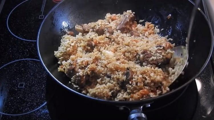 Essayez cette recette simple pour le pilaf en vrac aussi.