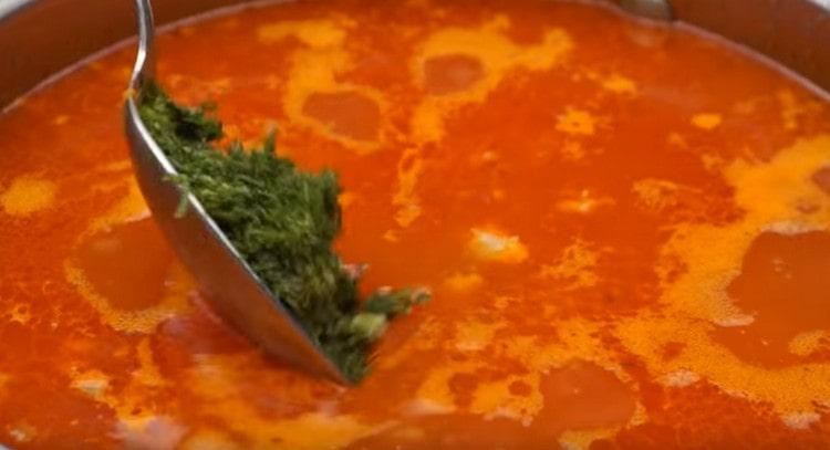 I slutningen tilføjes hakket dild til opvasken.