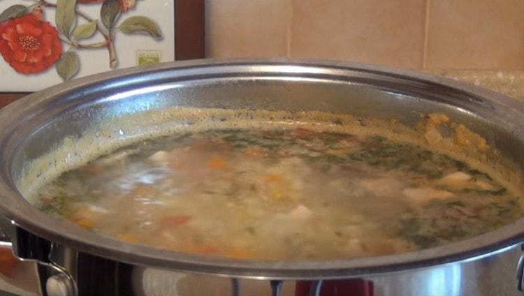 Kümmel kann auch für Geschmack hinzugefügt werden.