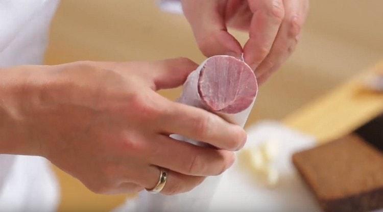 Primero debes congelar la carne.