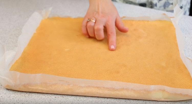 Un tel biscuit est cuit très rapidement.
