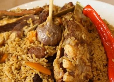 Gătirea pilafului de vită uzbeka conform rețetei cu o fotografie.