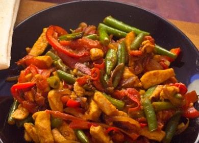 Fajitos cu pui - o rețetă mexicană simplă și delicioasă