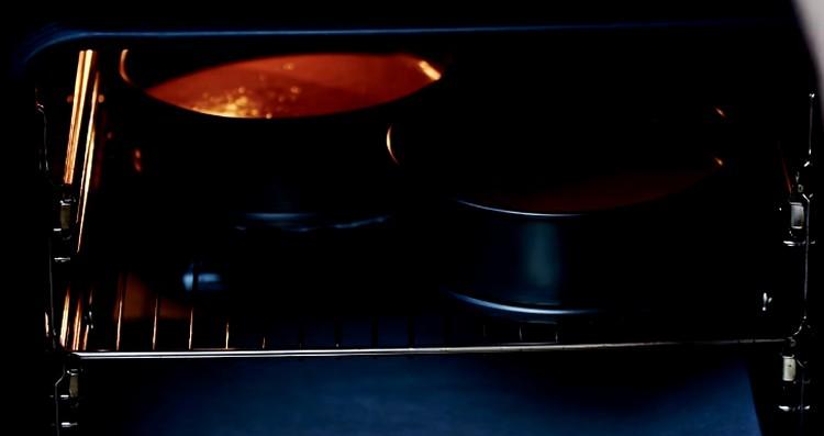 Schicken Sie Kekse für eine Stunde in den Ofen.