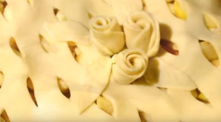 Aquestes decoracions es poden fer a partir de les restes de la massa.