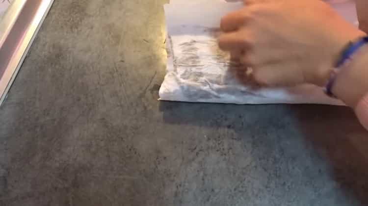 Para cocinar basturma de res, secar la carne