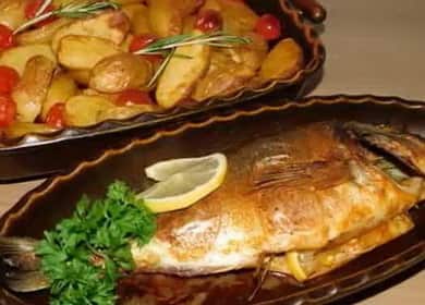 Dorado avec des pommes de terre au four - une recette pour un délicieux déjeuner