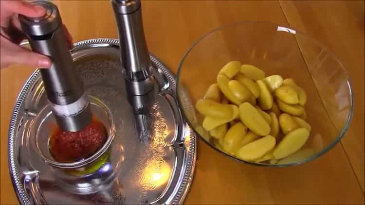 Pour faire dorado au four, préparez la sauce