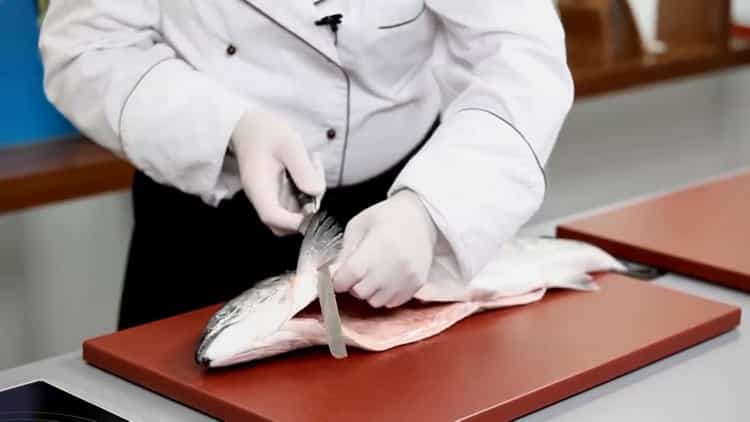 עשה חתכים לאורך הרכס