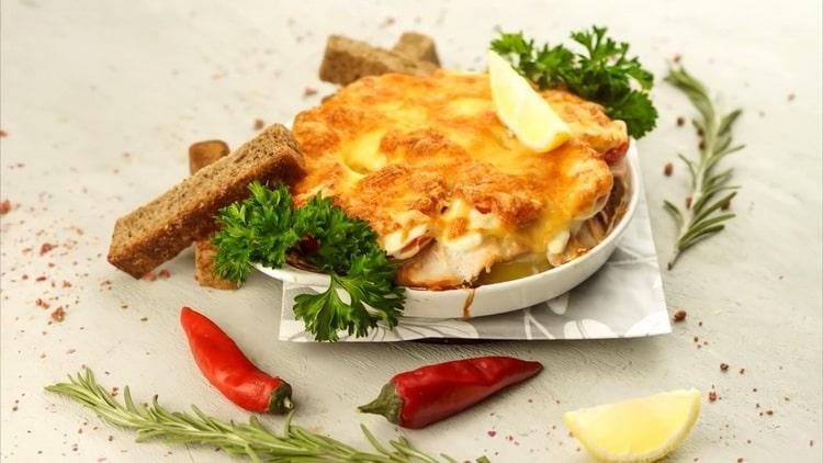 salmón chum en el horno está listo