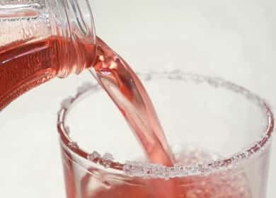 Compot de căpșuni conform unei rețete pas cu pas cu fotografie