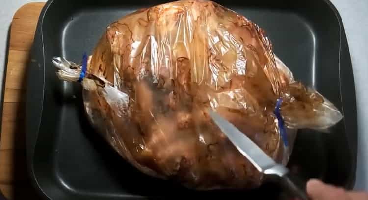 Pour préparer le lapin à la crème sure au four, préparez les ingrédients