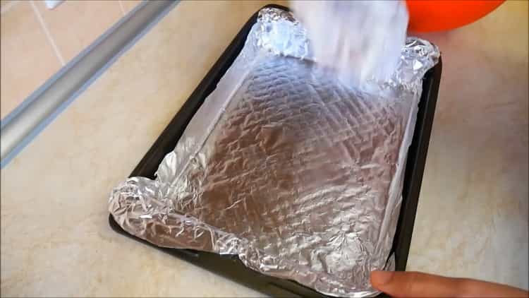 За да приготвите заека, подгответе формата