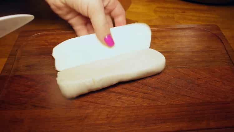 Pentru a pregăti un piept de pui într-un aragaz lent, pregătiți ingredientele