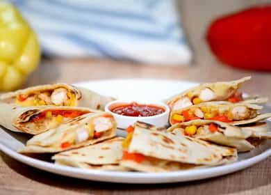 Mexická Quesadilla s kuřetem - jednoduchá, krásná a velmi chutná