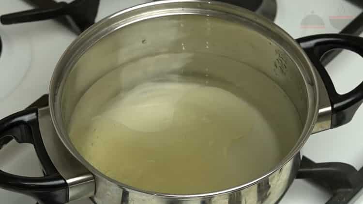 Per fer col adob, coure la marinada