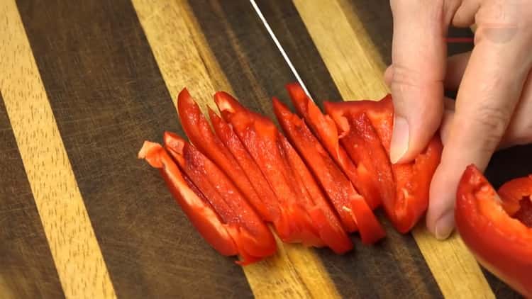 Per a la col picada, picar el pebre