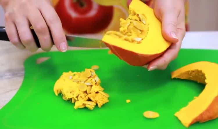 Pentru a pregăti clătite de dovleac, pregătiți ingredientele