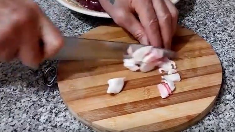 קוצצים את השומן.