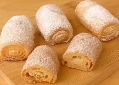 O rețetă simplă pentru prăjituri delicioase pe smântână tuburi de zahăr