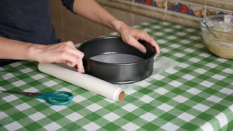 Pentru a face o plăcintă pe kefir cu gem, puneți pergamentul în formă