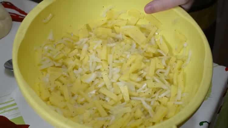 Upang makagawa ng isang pie na may mga isda at patatas, ihanda ang pagpuno