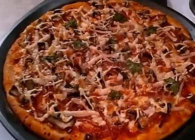 Mantarlı ve peynirli pizza: fotoğraflarıyla bir adım adım tarif