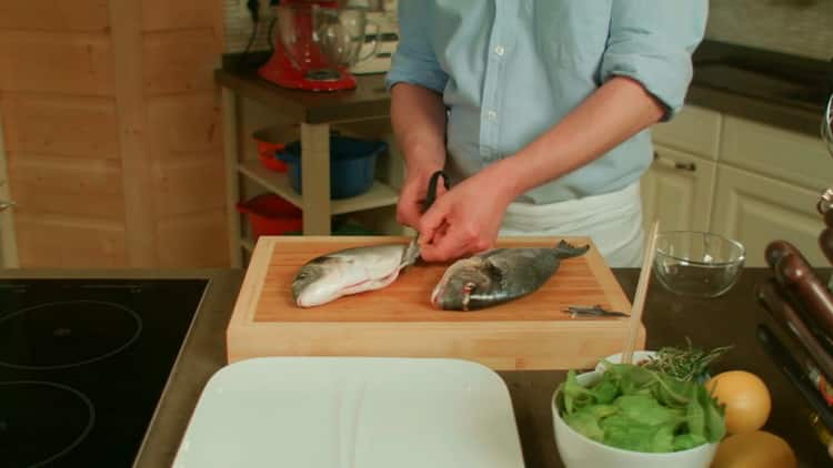 Prepare the ingredients for grilling fish.
