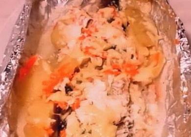 Ang recipe para sa mga inihaw na keso ng isda na may patatas