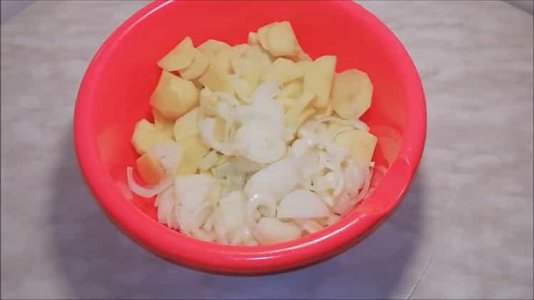 Para sa pagluluto ng fish cheese chop sibuyas