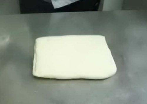 Manty тесто според класическата стъпка по стъпка рецепта със снимка