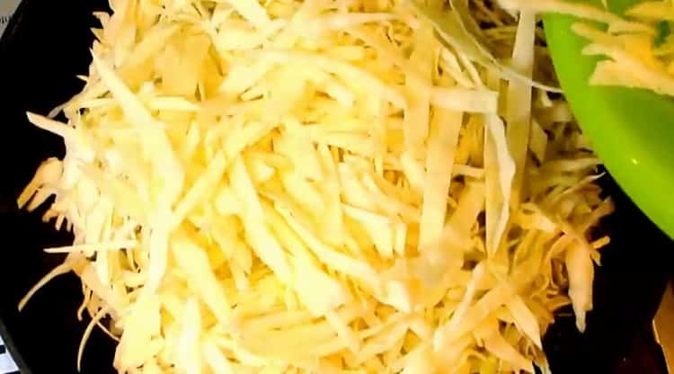 Varza salata cu ceapa