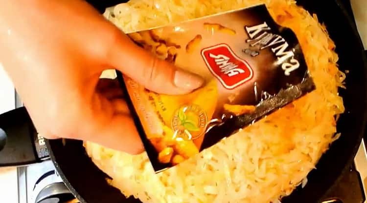 Adăugați turmericul în varză